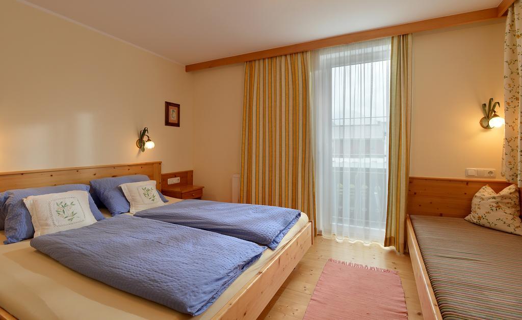 Landgasthof Mauth Kirchdorf in Tirol Bilik gambar