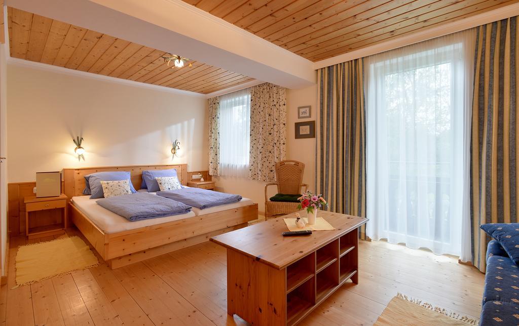 Landgasthof Mauth Kirchdorf in Tirol Bilik gambar